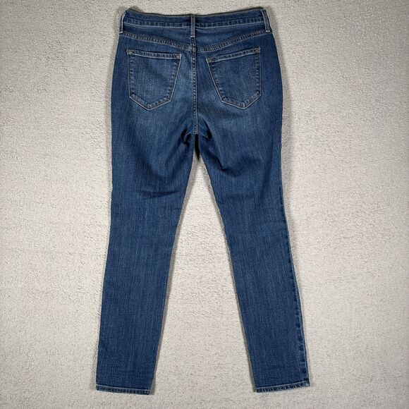 Old Navy Curvy Mid Rise Jeans Women’s Size 6 Medium Wash Distressed Whiskers - Picture 10 of 12